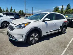 KNDCM3LD8K5252182 2019 KIA NIRO