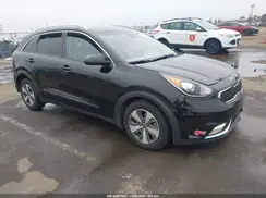 KNDCM3LD9J5144992 2018 KIA NIRO