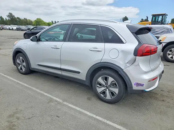 KNDCM3LD9K5218977 2019 KIA NIRO - Image 2