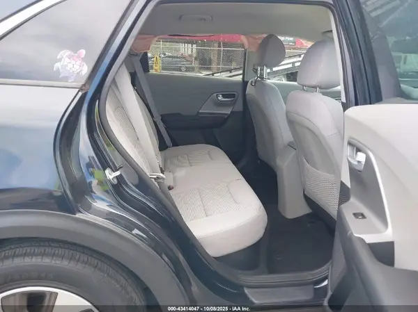 KNDCM3LD9K5235603 2019 KIA NIRO - Image 8