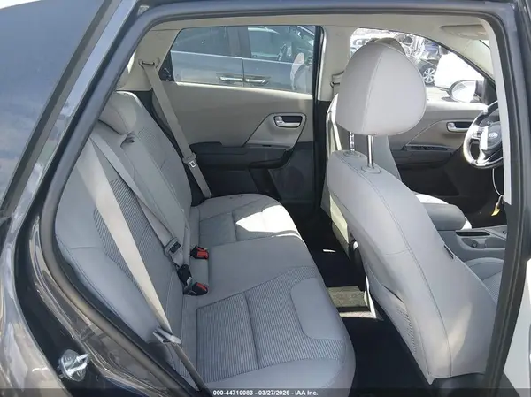 KNDCM3LD9K5305438 2019 KIA NIRO - Image 8