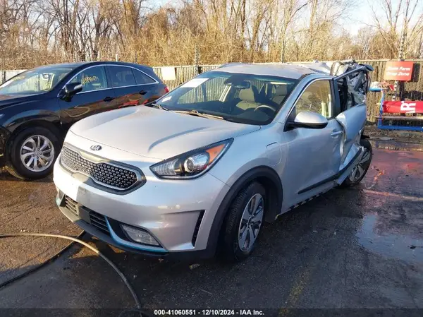 KNDCM3LDXK5236114 2019 KIA NIRO - Image 2