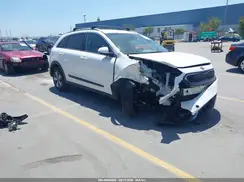 KNDCM3LDXK5325567 2019 KIA NIRO