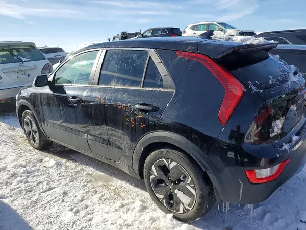 KNDCP3L11P5033617 2023 KIA NIRO - Image 2