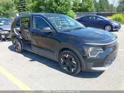 KNDCP3L16S5132183 2025 KIA NIRO
