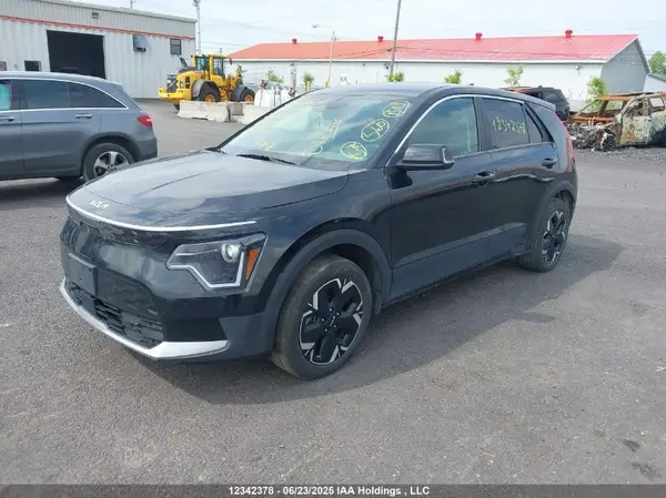 KNDCP3L17R5079701 2024 KIA NIRO - Image 2