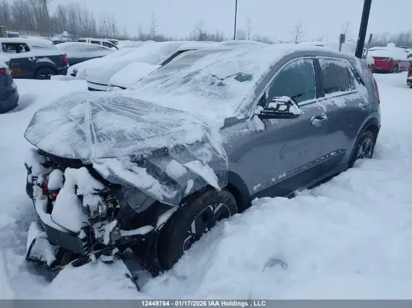 KNDCP3L1XP5054689 2023 KIA NIRO - Image 2