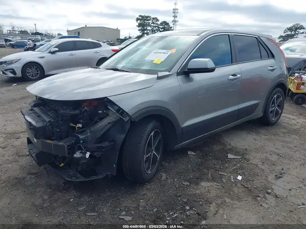 KNDCP3LE0P5064831 2023 KIA NIRO - Image 2