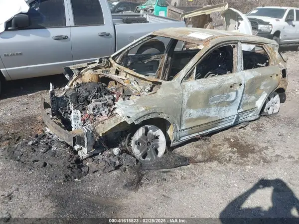 KNDCP3LE0P5088417 2023 KIA NIRO - Image 2