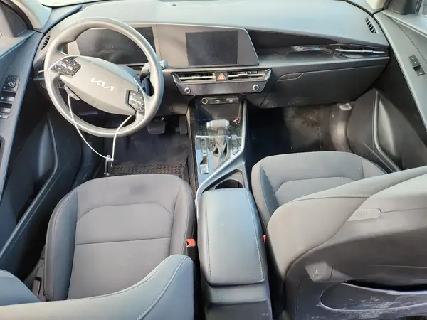 KNDCP3LE0P5094122 2023 KIA NIRO - Image 8