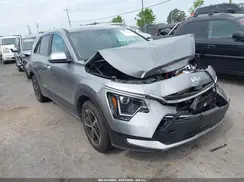 KNDCP3LE0R5129227 2024 KIA NIRO
