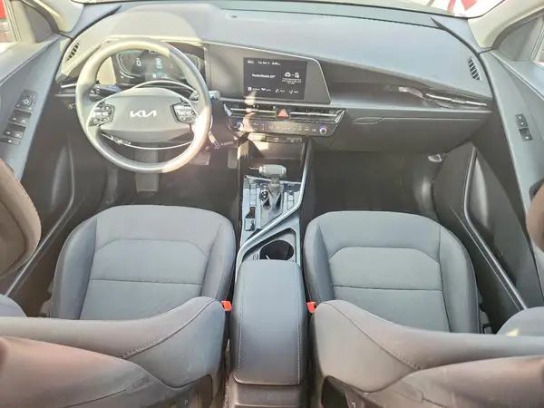 KNDCP3LE0R5146920 2024 KIA NIRO - Image 8