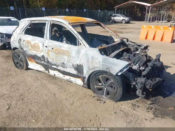 KNDCP3LE0R5165161 2024 KIA NIRO - Image 1