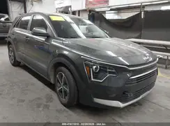 KNDCP3LE0R5189752 2024 KIA NIRO