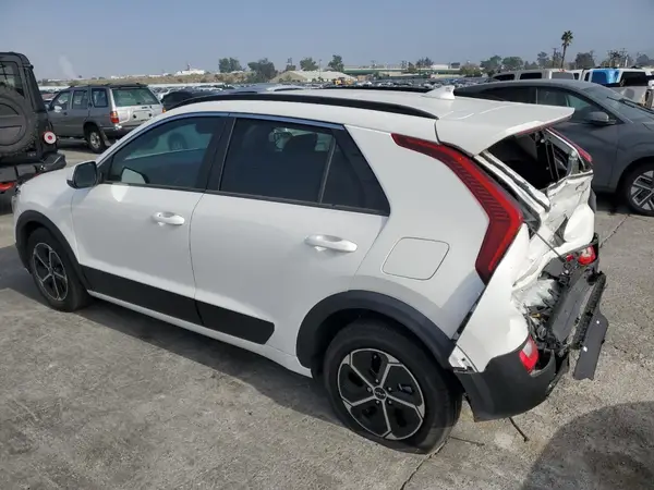KNDCP3LE0S5219158 2025 KIA NIRO - Image 2