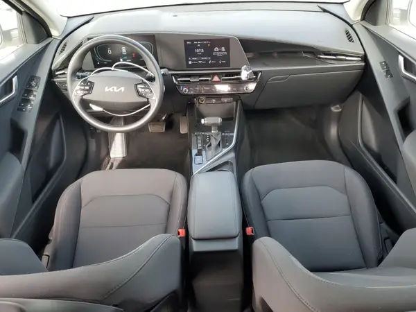 KNDCP3LE0S5219158 2025 KIA NIRO - Image 8