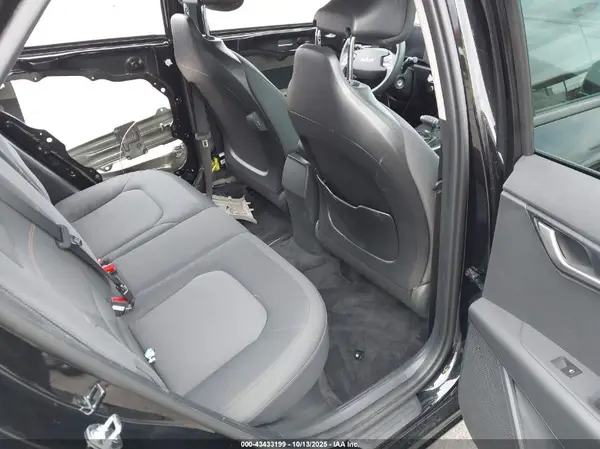 KNDCP3LE0S5277691 2025 KIA NIRO - Image 8