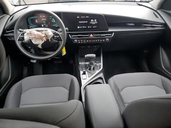KNDCP3LE0T5319472 2026 KIA NIRO - Image 8