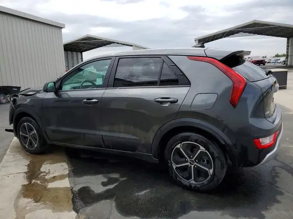 KNDCP3LE0T5330746 2026 KIA NIRO - Image 2