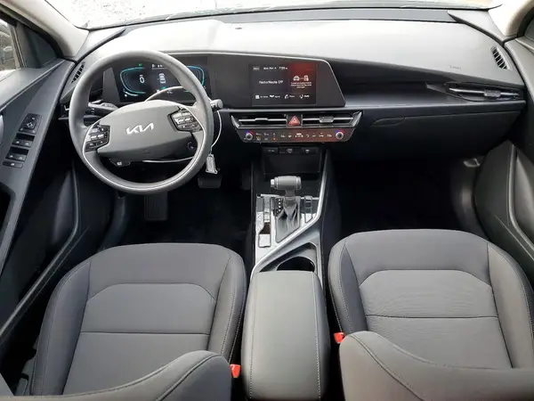 KNDCP3LE0T5332500 2026 KIA NIRO - Image 8