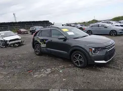 KNDCP3LE1P5086515 2023 KIA NIRO