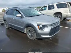 KNDCP3LE1P5086546 2023 KIA NIRO