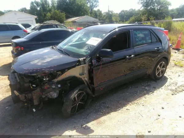 KNDCP3LE1P5087731 2023 KIA NIRO - Image 2