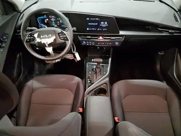 KNDCP3LE1P5088782 2023 KIA NIRO - Image 8