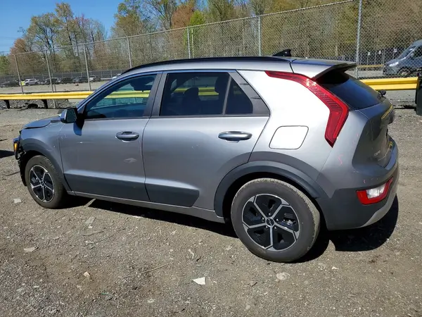 KNDCP3LE1P5098146 2023 KIA NIRO - Image 2