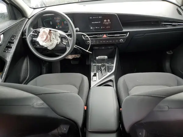 KNDCP3LE1P5117245 2023 KIA NIRO - Image 8