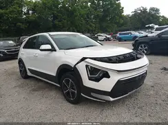 KNDCP3LE1R5119323 2024 KIA NIRO