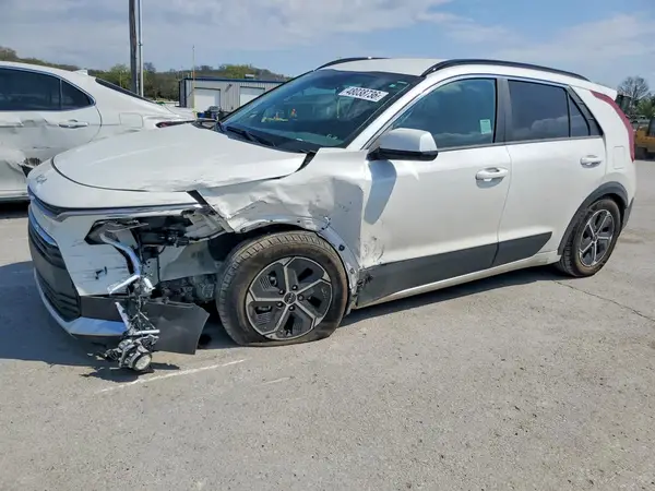 KNDCP3LE1R5147302 2024 KIA NIRO - Image 1