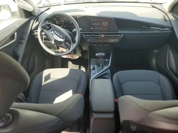 KNDCP3LE1R5147302 2024 KIA NIRO - Image 8