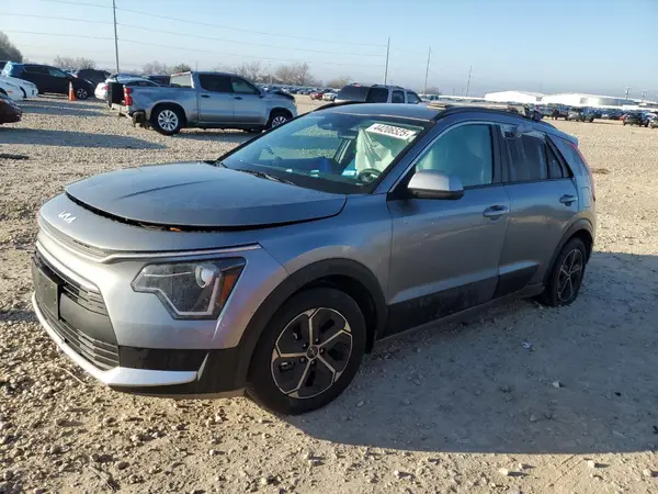 KNDCP3LE1R5178033 2024 KIA NIRO - Image 1