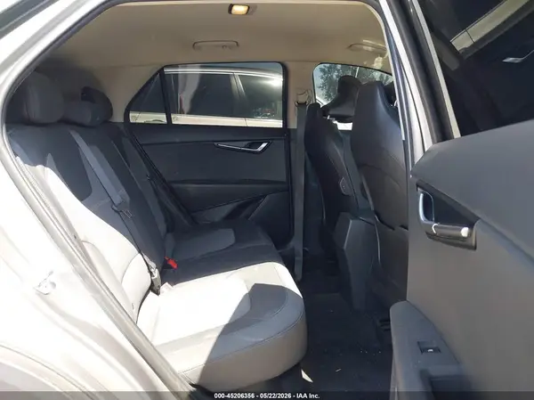 KNDCP3LE1S5216236 2025 KIA NIRO - Image 8