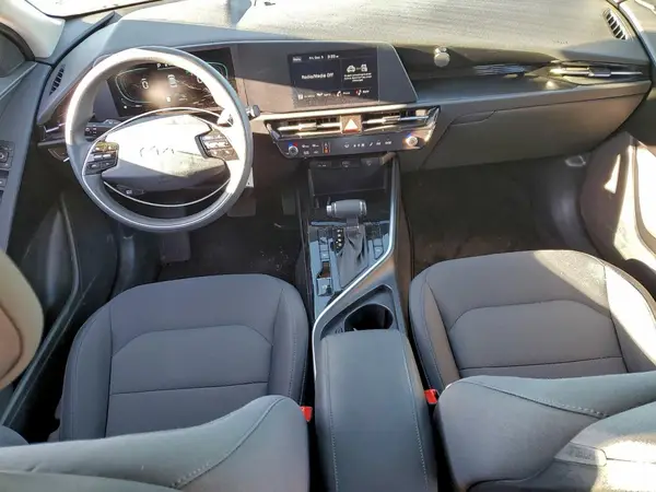 KNDCP3LE1S5237524 2025 KIA NIRO - Image 8