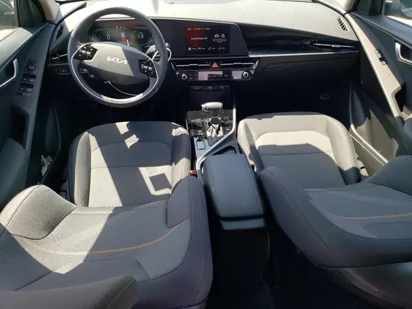 KNDCP3LE1S5273603 2025 KIA NIRO - Image 8