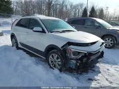 KNDCP3LE1S5277988 2025 KIA NIRO
