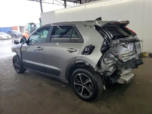 KNDCP3LE1T5329363 2026 KIA NIRO - Image 2