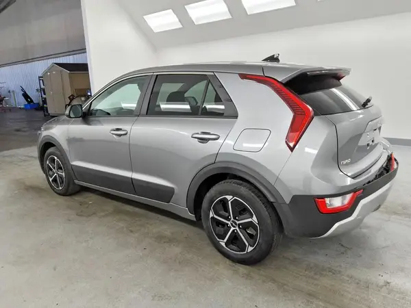 KNDCP3LE1T5329685 2026 KIA NIRO - Image 2