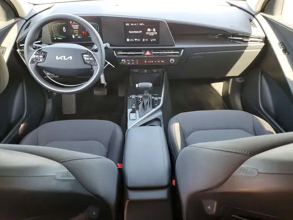 KNDCP3LE1T5332974 2026 KIA NIRO - Image 8