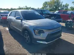 KNDCP3LE2P5065317 2023 KIA NIRO