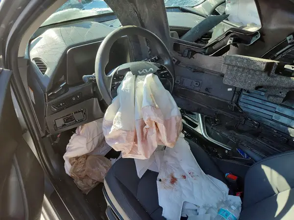 KNDCP3LE2P5066922 2023 KIA NIRO - Image 8