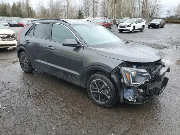 2023 KIA NIRO COPART lot 48186055 auction photo 4