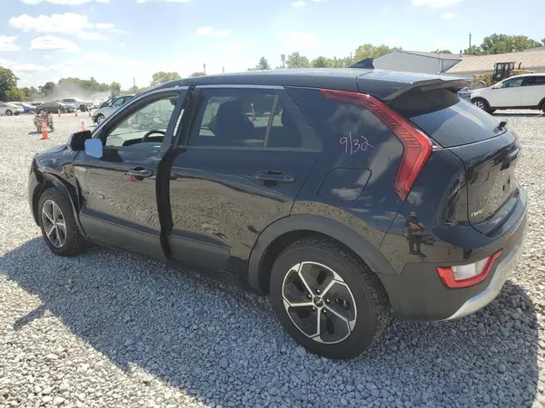KNDCP3LE2P5093182 2023 KIA NIRO - Image 2