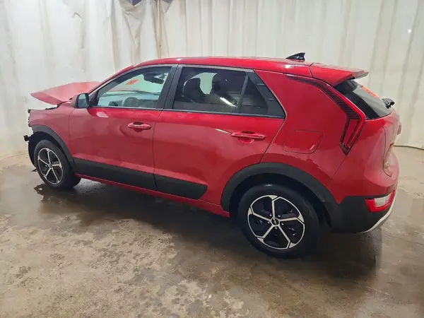KNDCP3LE2T5329890 2026 KIA NIRO - Image 2