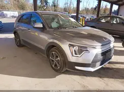 KNDCP3LE3P5065309 2023 KIA NIRO