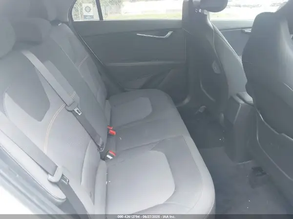 KNDCP3LE3R5142263 2024 KIA NIRO - Image 8