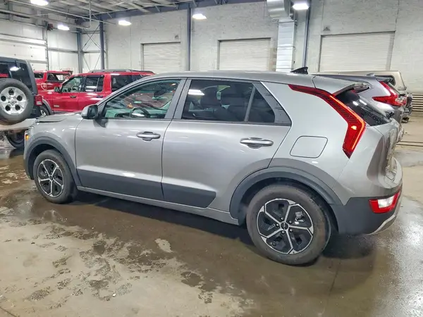 KNDCP3LE3R5164960 2024 KIA NIRO - Image 2