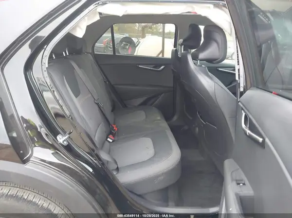 KNDCP3LE3R5171519 2024 KIA NIRO - Image 8